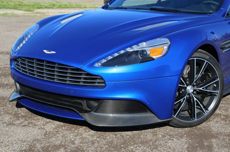Детали экстерьера Aston Martin Vanquish 2012 года  (NA) (фото 150 из 182)